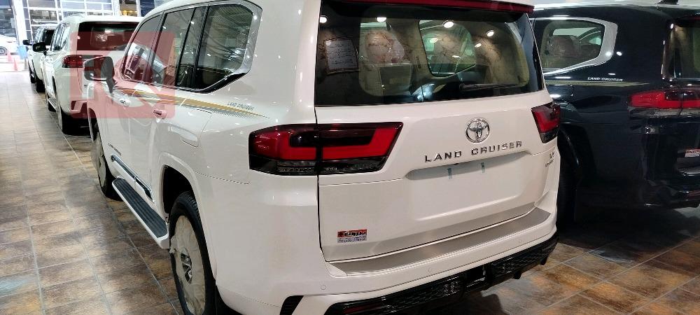 تويوتا لاندكروزر